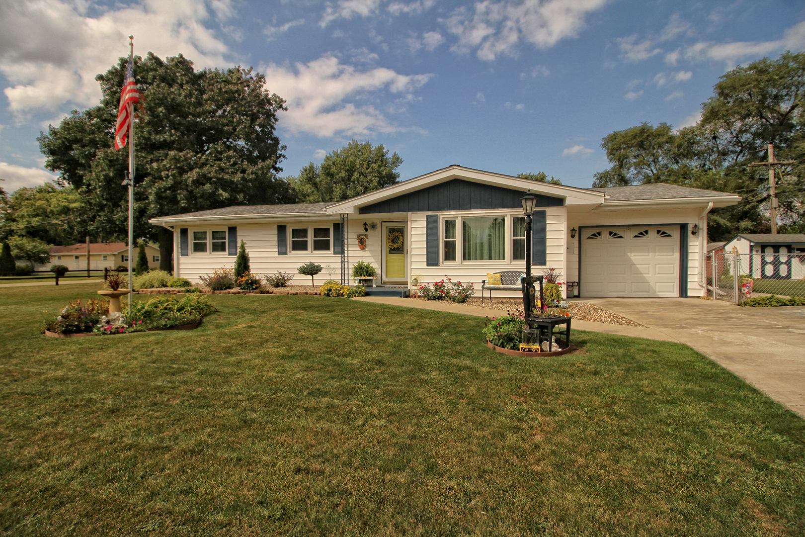 Property Photo:  7 Richard Street  IL 60901 