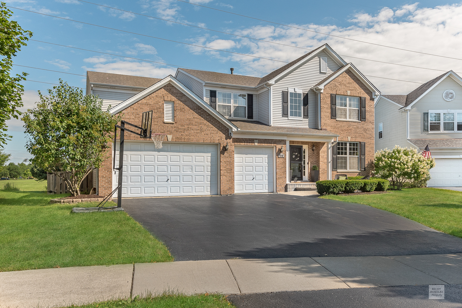 Property Photo: 3010 Gaylord Lane IL 60538