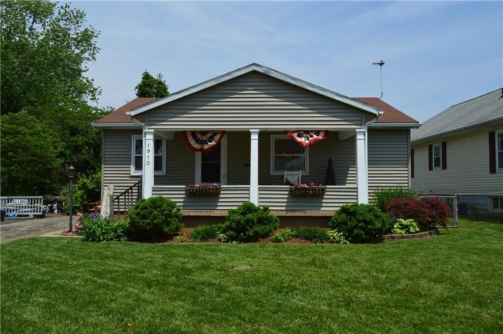 Property Photo:  1910 Maiden  OH 45504 