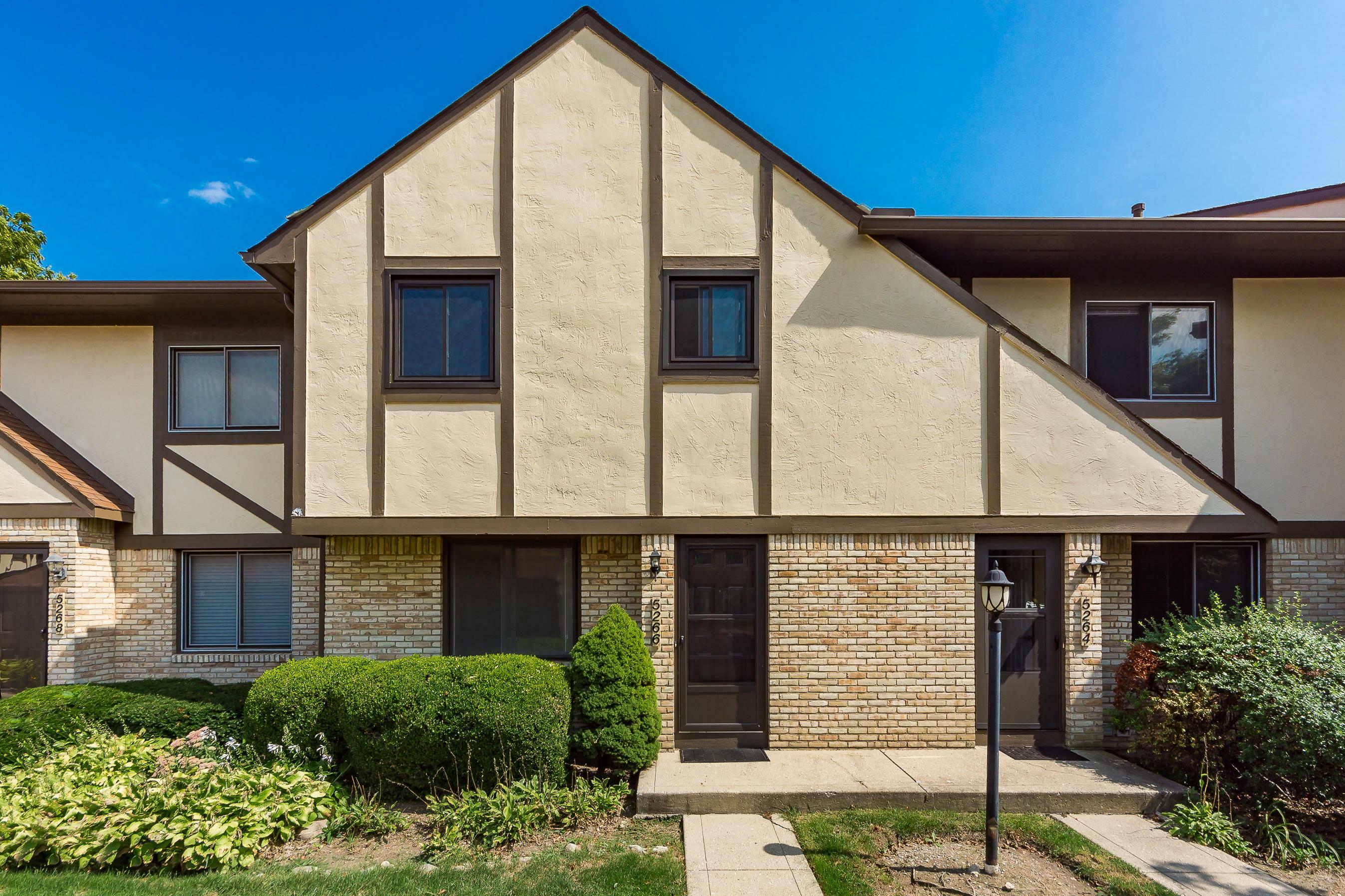 Property Photo: 5266 Timberline Road OH 43220