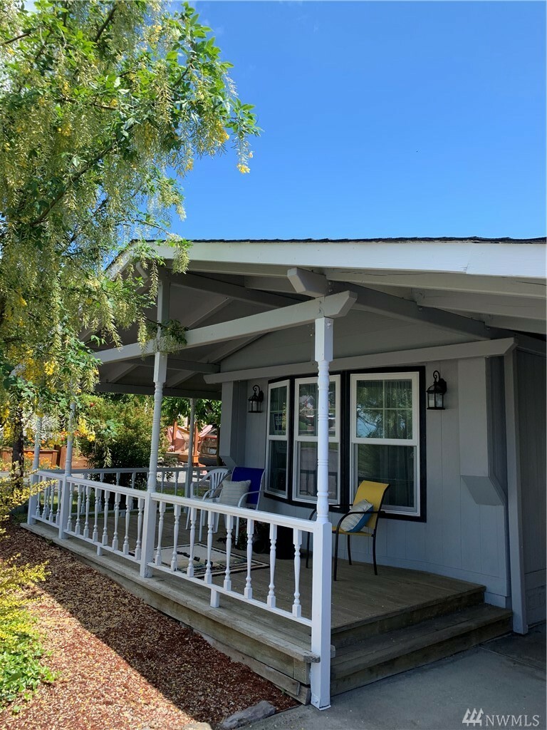 Property Photo: 1785 Douglas Rd 51 WA 98250