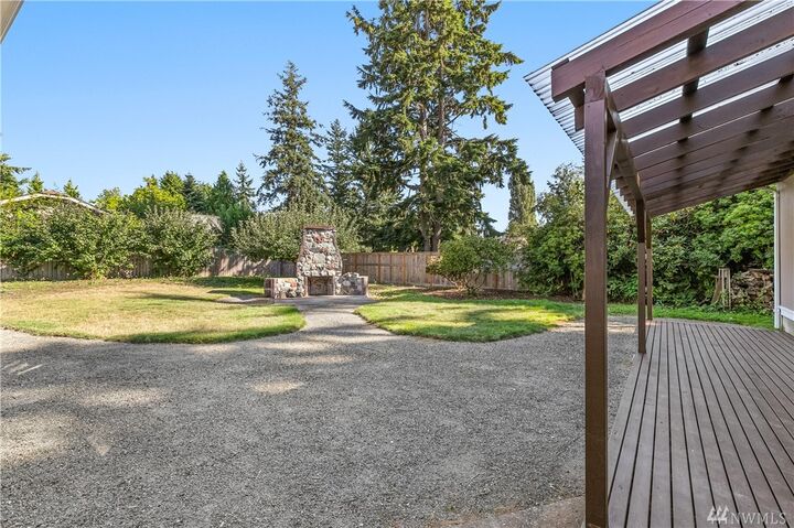 Property Photo:  2839 Cedarwood Ave  WA 98225 