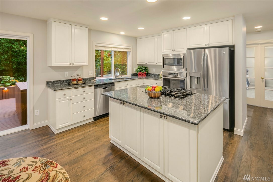 Property Photo: 24839 NE 1st Place WA 98074