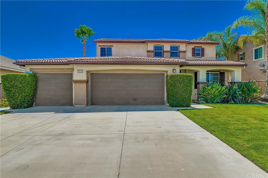 Property Photo:  30615 Fox Sedge Way  CA 92563 