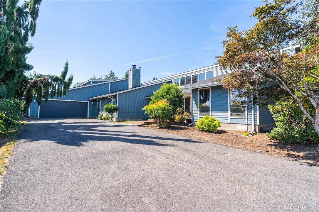 Property Photo: 1309 NW Airport Rd WA 98532