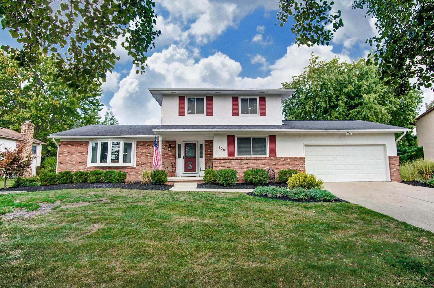 Property Photo: 808 Riva Ridge Boulevard OH 43230