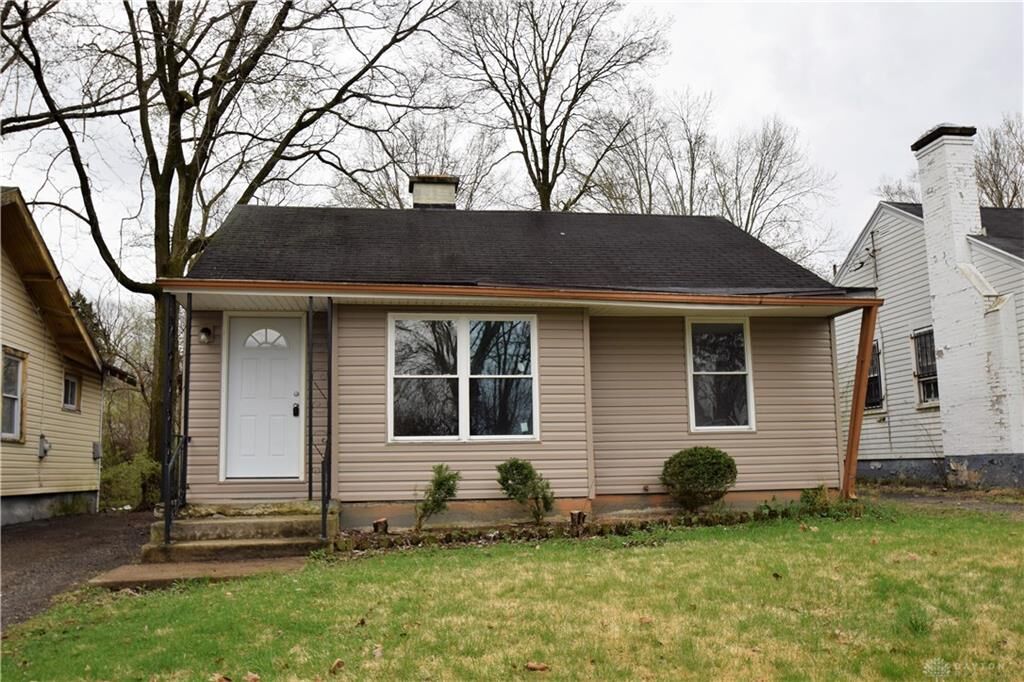 Property Photo: 2818 Preston Avenue OH 45417