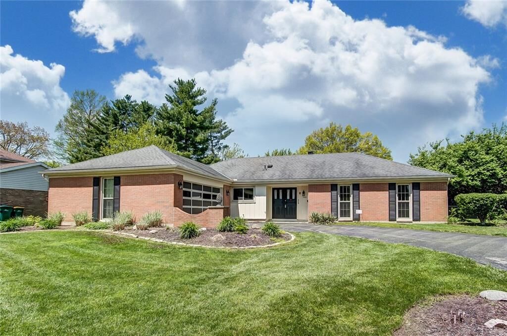 Property Photo: 2425 Springmill Road OH 45440
