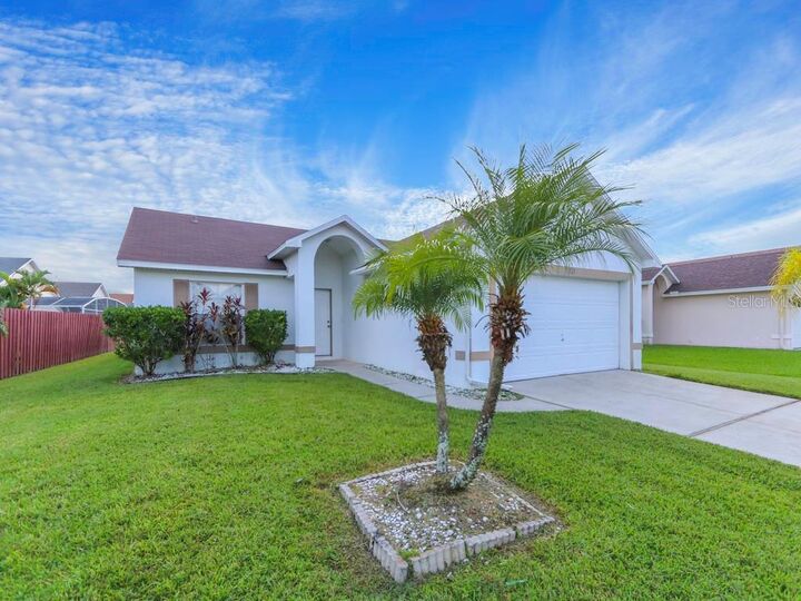Property Photo:  523 Eagle Pointe North  FL 34746 