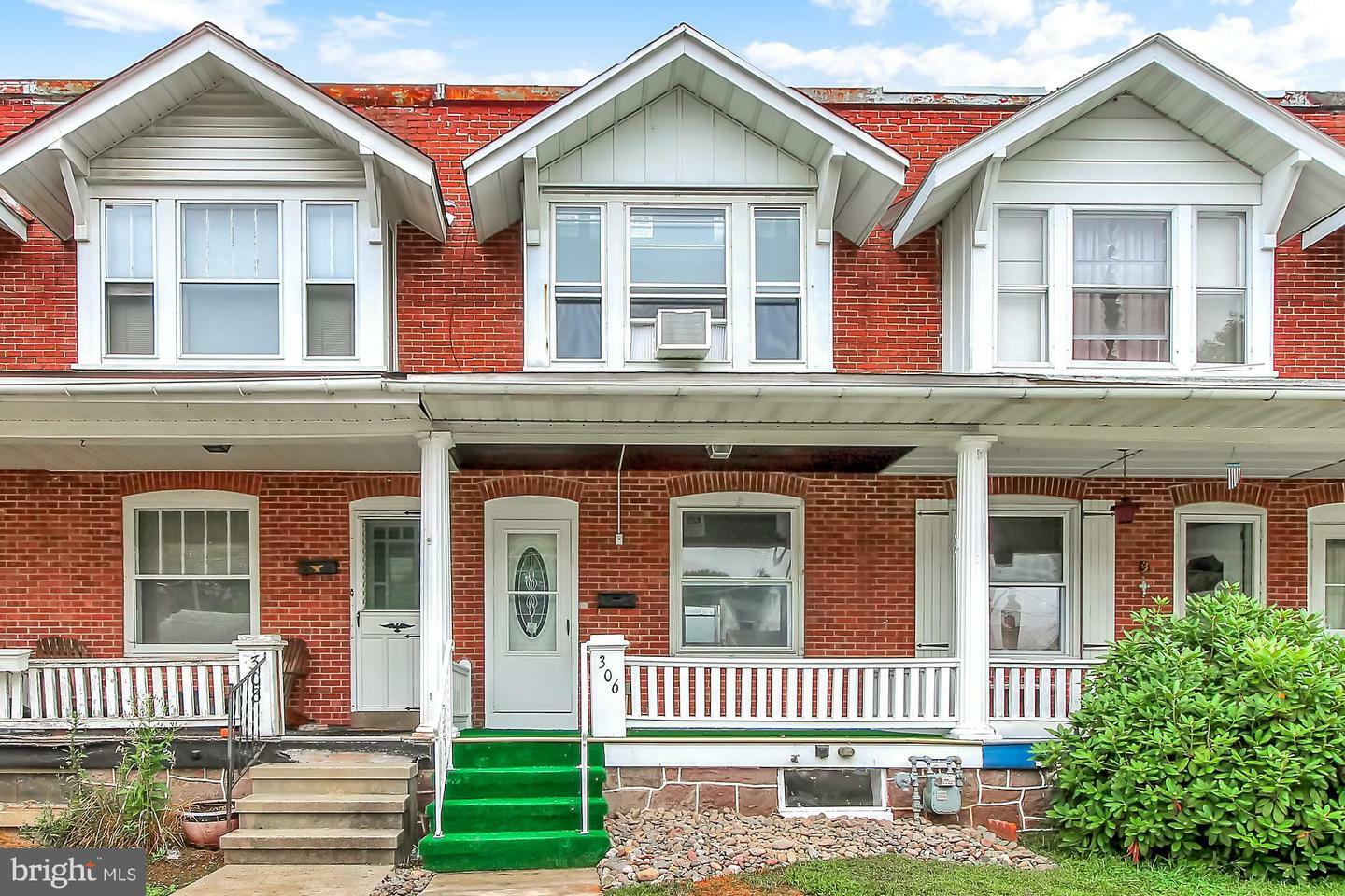 Property Photo: 306 S Sterley Street PA 19607