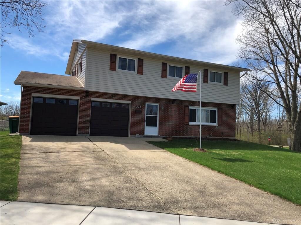 Property Photo: 225 Kesling Drive OH 45066