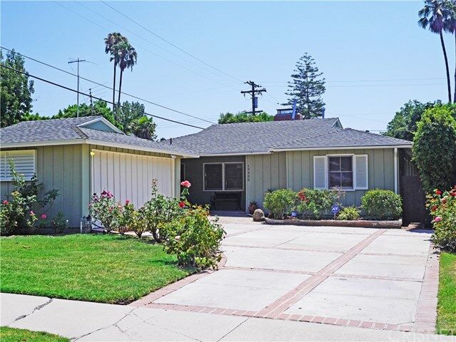 13436 Weddington Street  Sherman Oaks CA 91401 photo