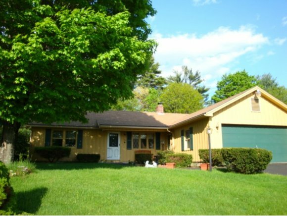 Property Photo:  16 High Knoll Drive  ME 03908 