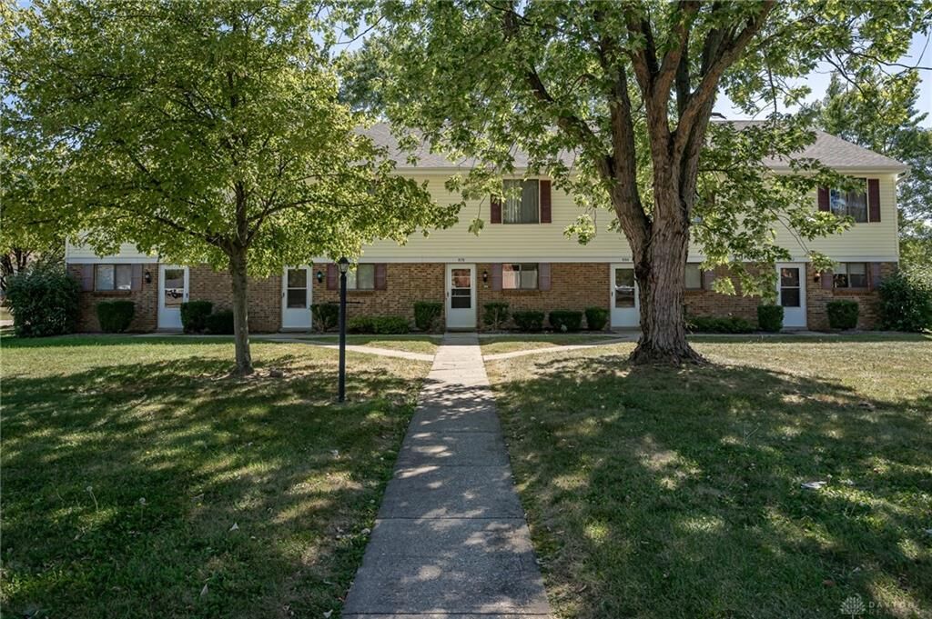 Property Photo: 874 Congress Park Drive OH 45459