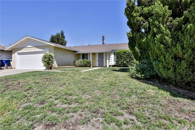 Property Photo:  1632 Windsor Street  CA 92407 