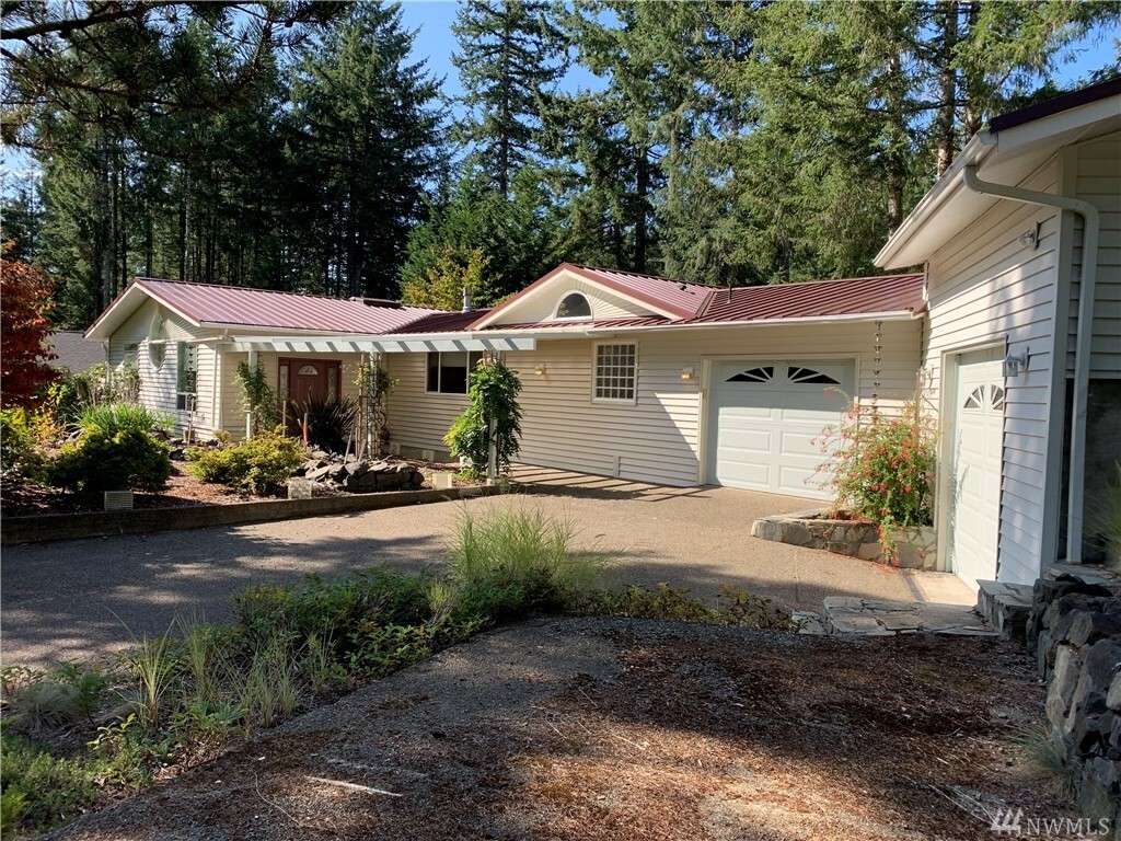 Property Photo:  1221 E Vine Maple Lane  WA 98592 