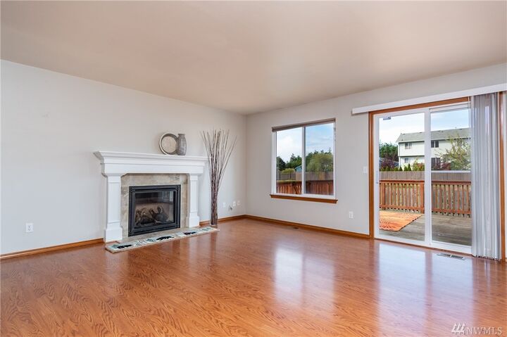 Property Photo:  341  Roodzant  WA 98277 