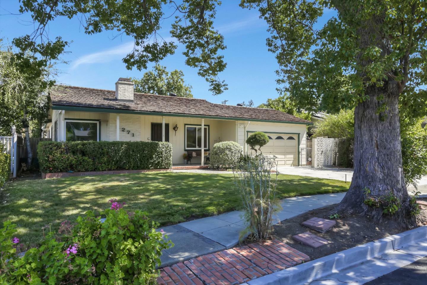 Property Photo: 1271 Dewey Street CA 94061