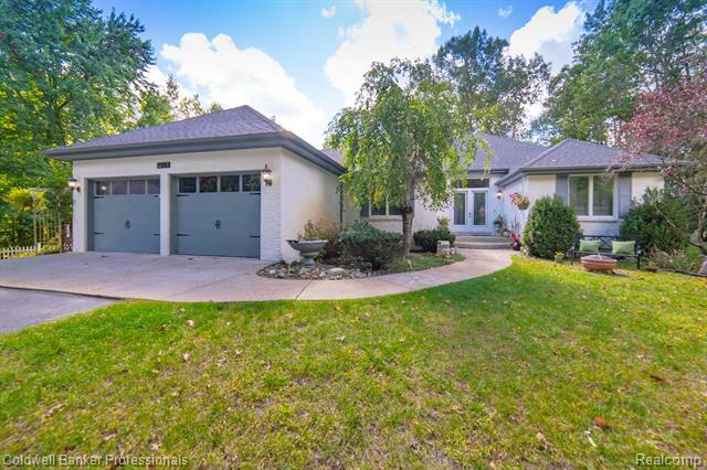 Property Photo:  3135 Stanton Road  MI 48362 