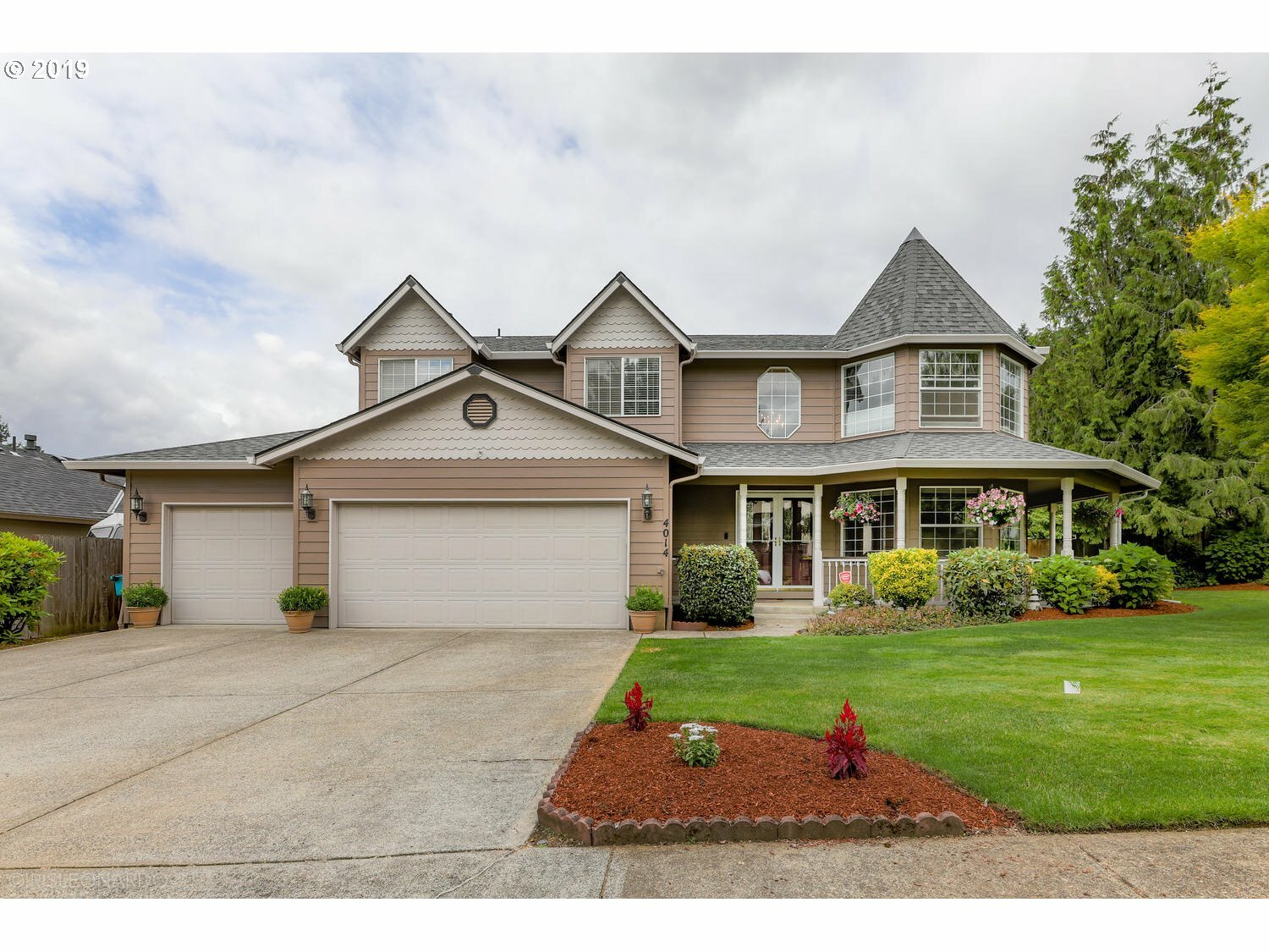 Property Photo:  4014 SE 170th Ct  WA 98683 