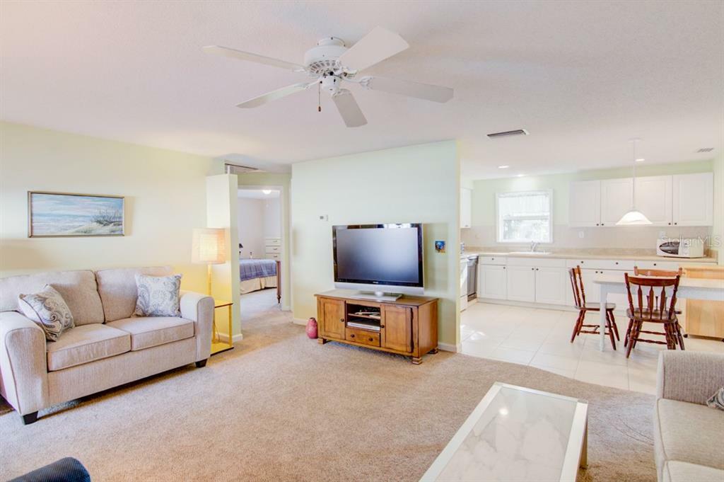 Property Photo:  1841 Joyce Street  FL 34231 