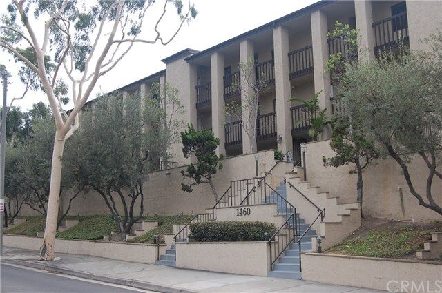 Property Photo:  1460 E Willow Street 101  CA 90755 