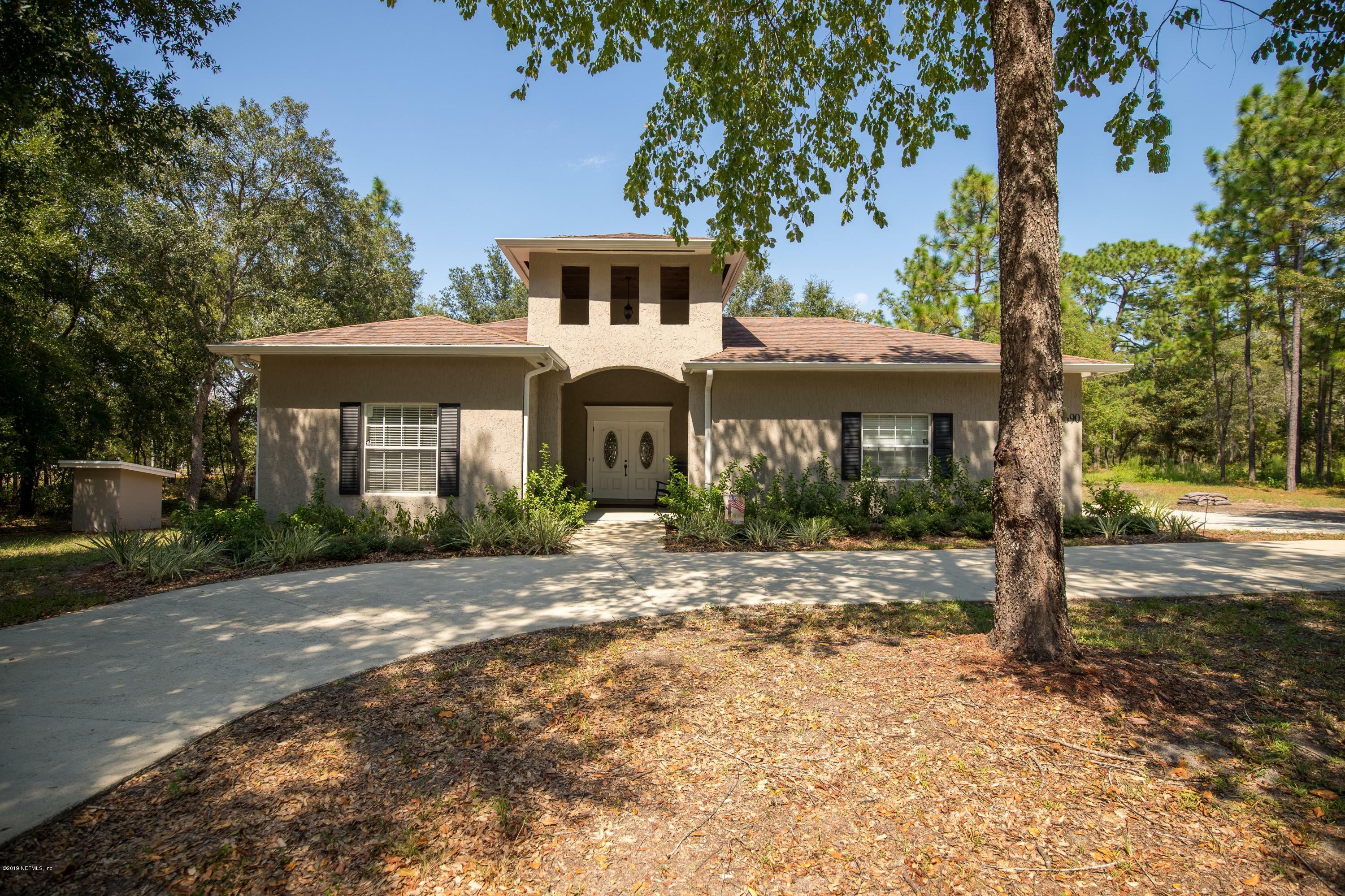 Property Photo:  5690 Cibola Street  FL 32656 