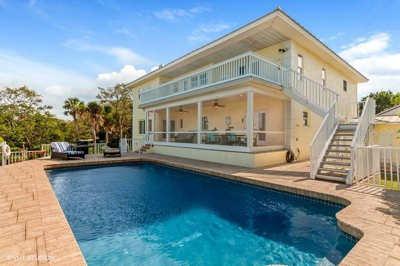 Property Photo:  820 Laguna Drive  FL 34285 