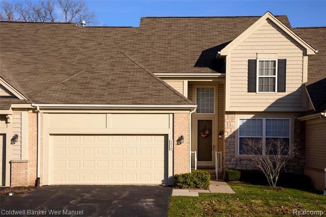 Property Photo:  6616 Wabash Lane  MI 48085 