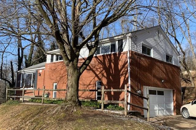 Property Photo: 611 Orchard Hill Drive PA 15238