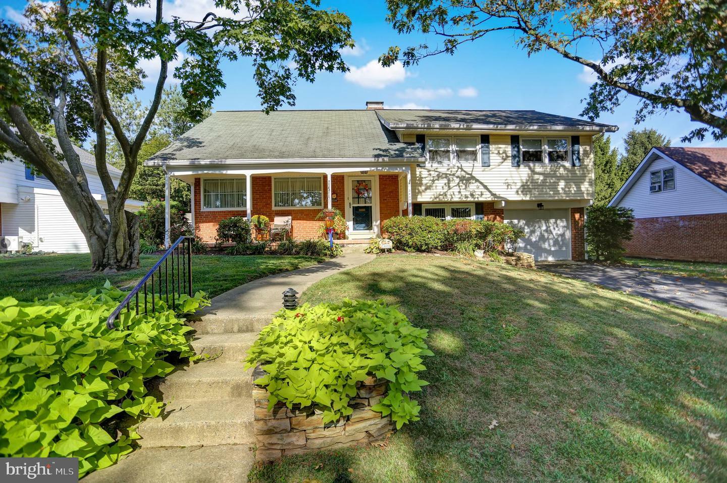 Property Photo:  2409 Laurel Road  PA 19609 