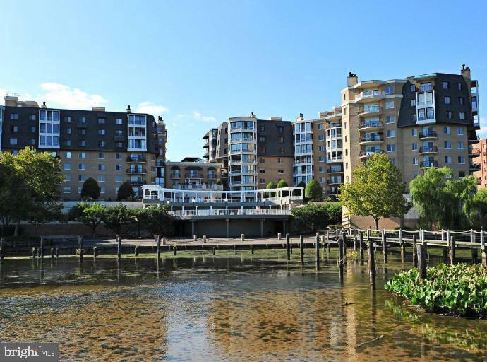 Property Photo: 1250 S Washington Street 703 VA 22314