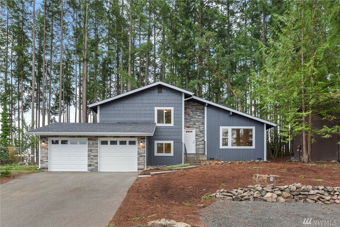 Property Photo:  3144 La Linda Ct SE  WA 98366 