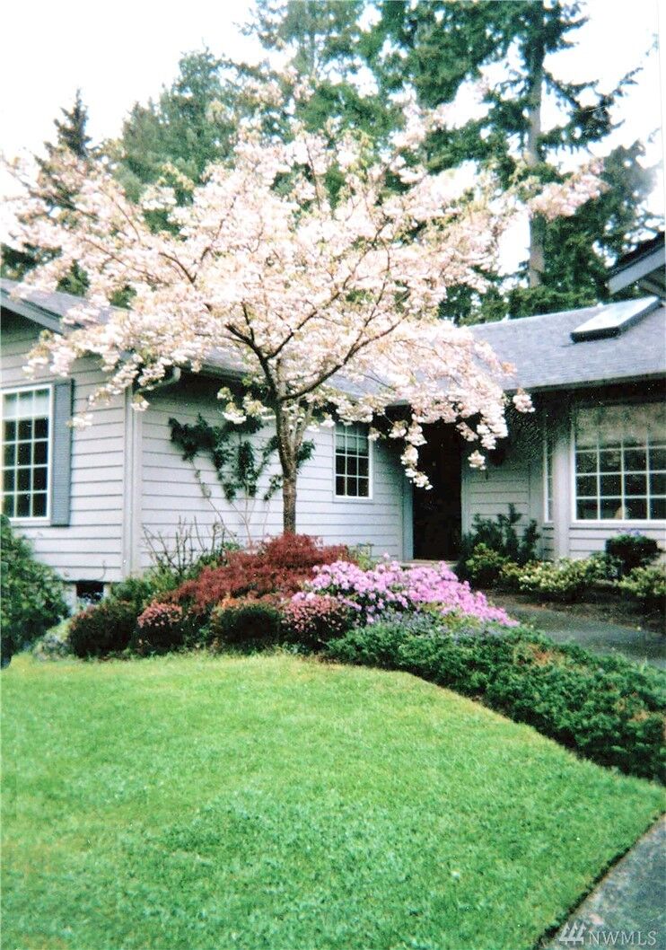 Property Photo:  735  Fox Run Drive NW  WA 98502 