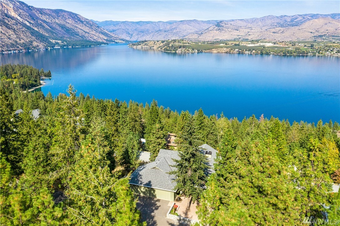 Property Photo:  7540 Chelan Ridge Rd  WA 98816 