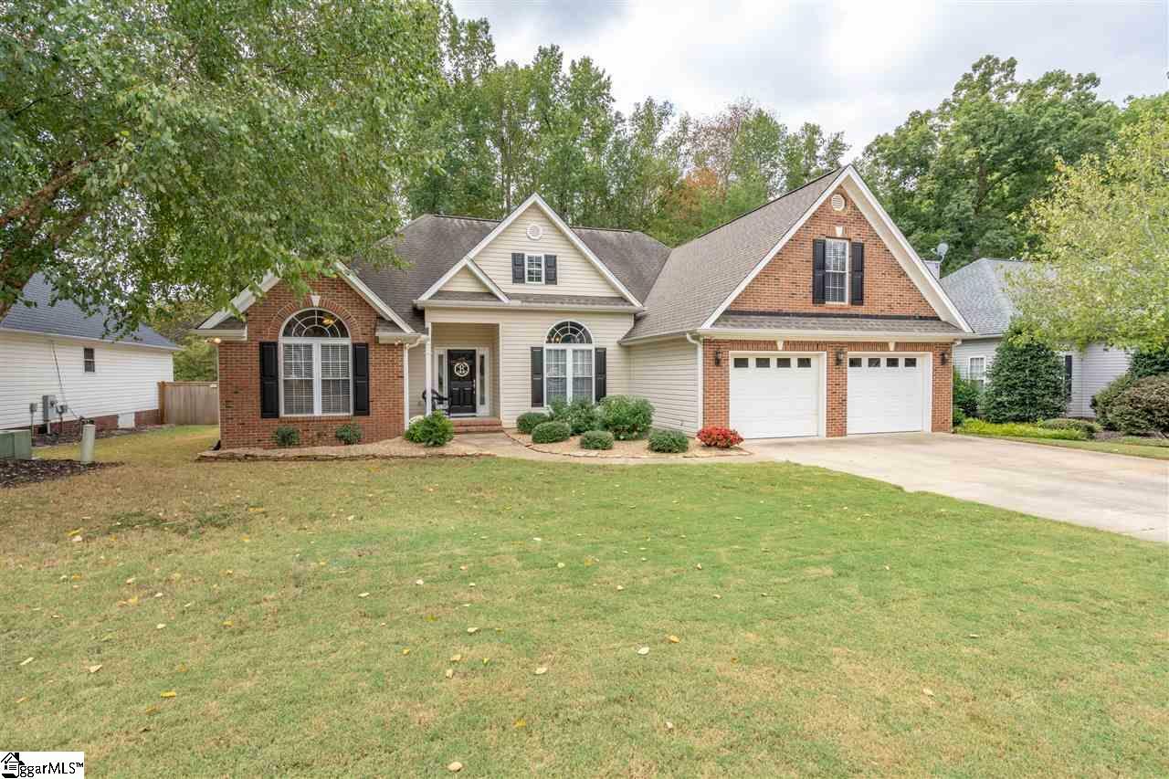 Property Photo:  15 Oakmont Court  SC 29681 