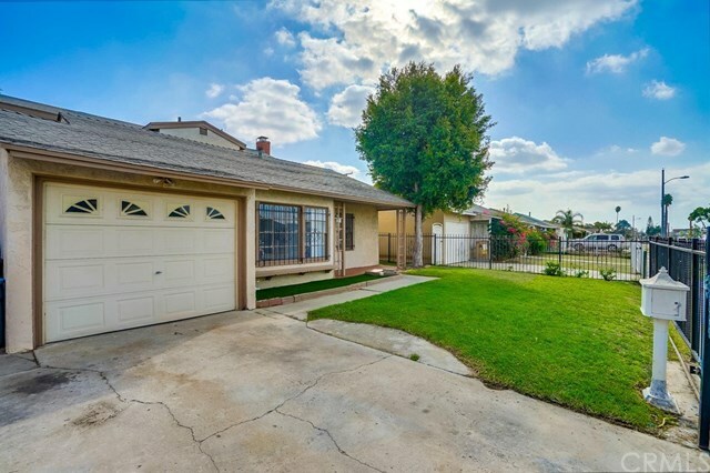 Property Photo:  512 S Taper Avenue  CA 90220 