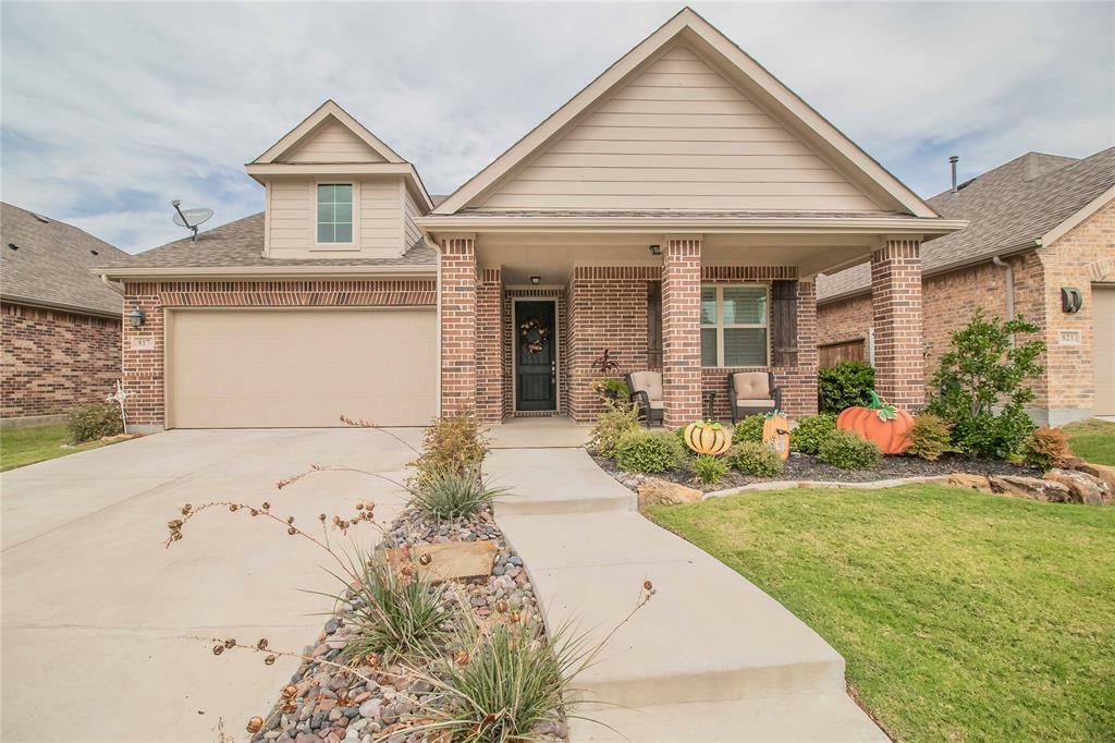 Property Photo:  817 Orleans Square  TX 76227 