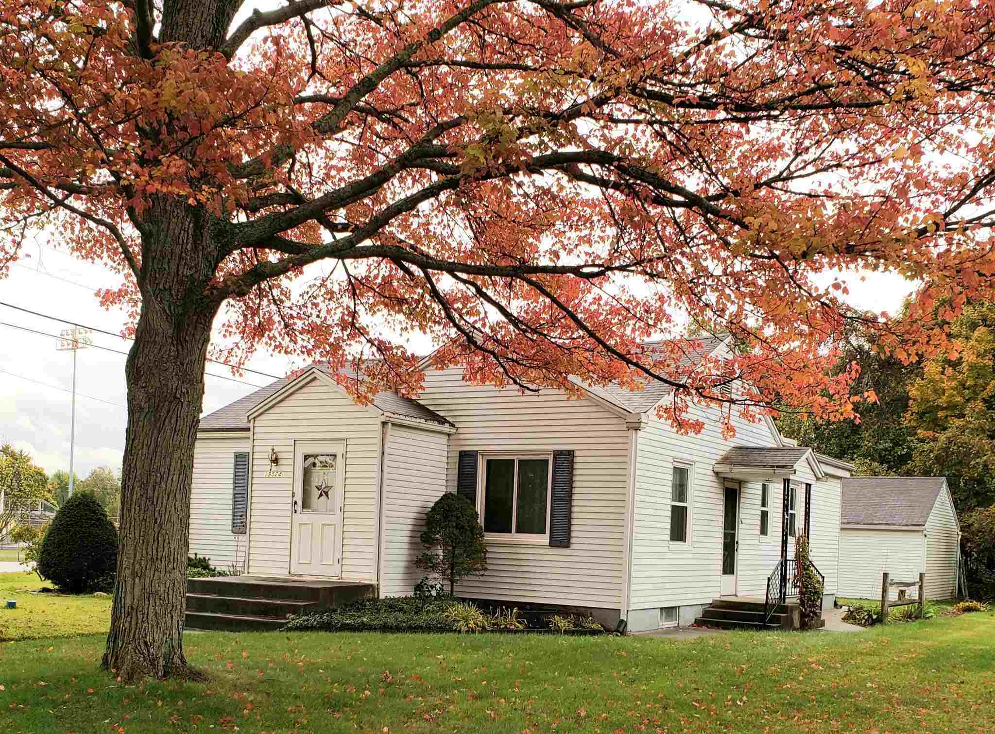 Property Photo:  19524 Arlington Avenue  IN 46637-3211 