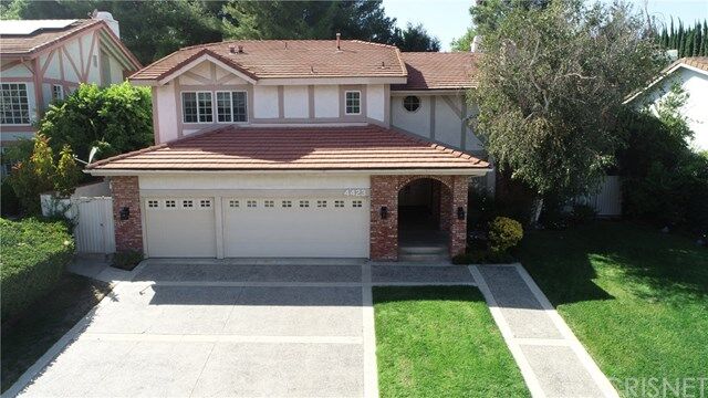 Property Photo: 4423 Dulcinea Court CA 91364