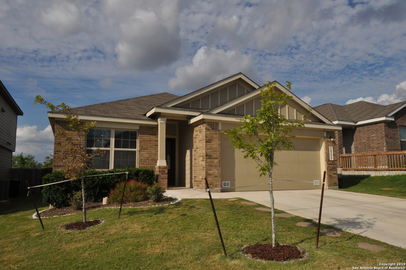 Property Photo:  10231 Barbeque Bay  TX 78109 