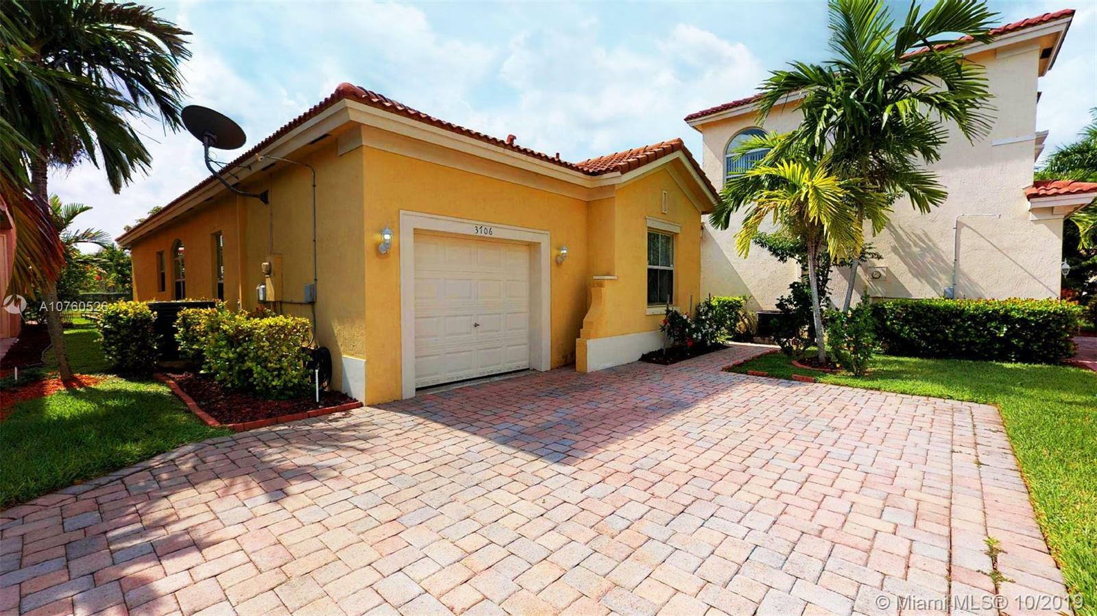 Property Photo:  3706 NE 9th Ct  FL 33033 