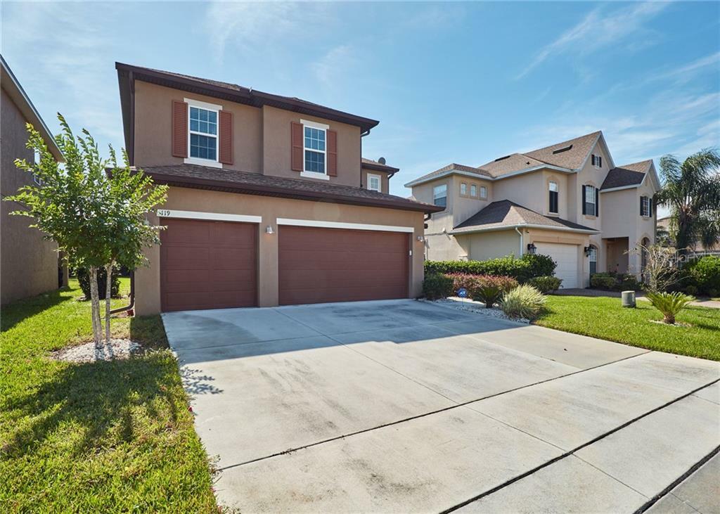 Property Photo:  119 Smithfield Place  FL 33837 