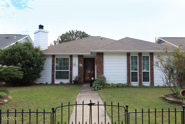 Property Photo:  174 Briarfield Avenue  MS 39531 