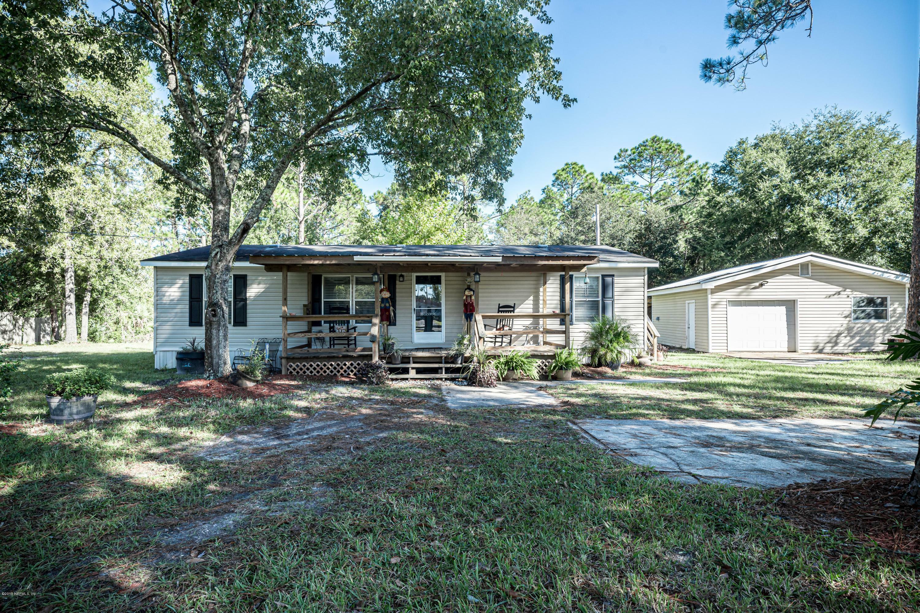 Property Photo:  2442 Viola Street  FL 32068 