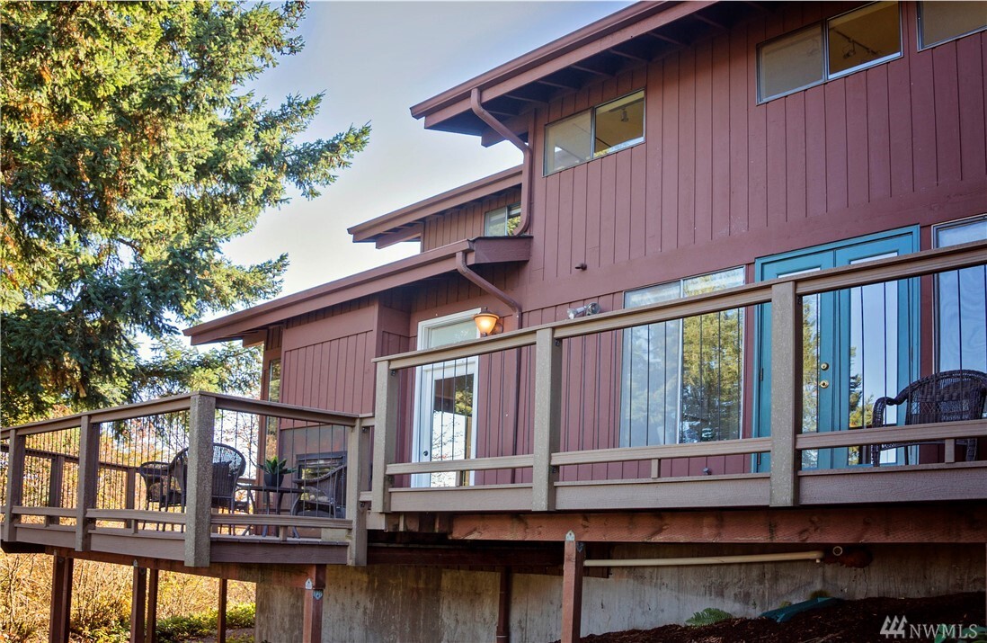 Property Photo: 652 Sandra Lee Court SE WA 98513