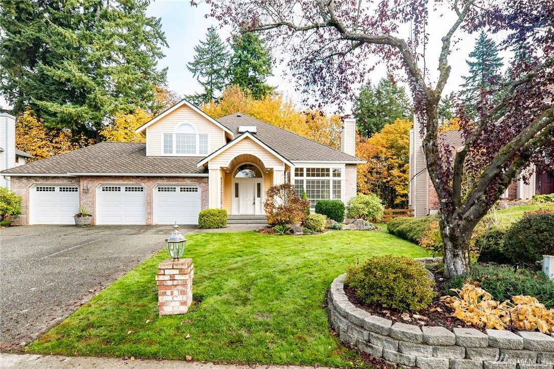 Property Photo: 16306 126th Ave NE WA 98072