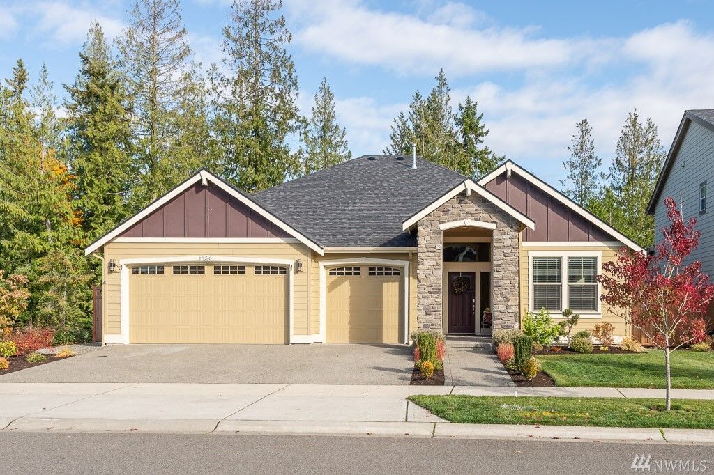 Property Photo: 13501 185th Avenue Ct E WA 98391
