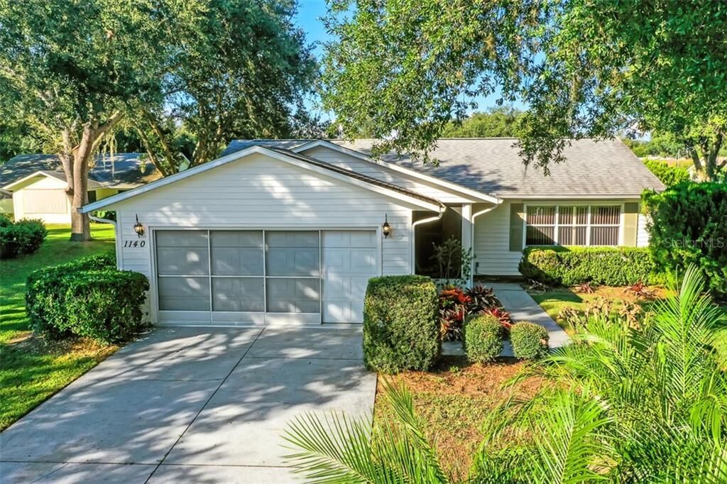 Property Photo: 1140 Loch Rannoch Court FL 34788