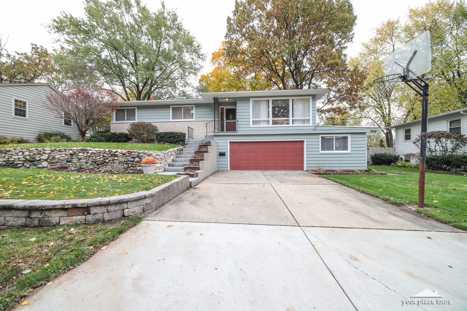 Property Photo: 32 Guilford Road IL 60538